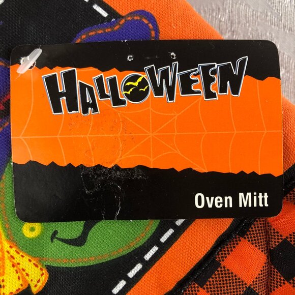 Halloween Party Baking Bundle—Oven Mitt, Cookie Cutters, Treat Wrappers NWT - Picture 7 of 16